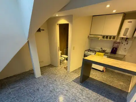 Depto Tipo Casa en Alquiler de 2 ambientes