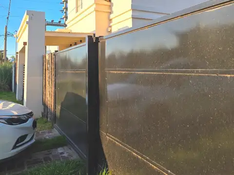 Vendo casa  TS  2 - Roldán - 4 dormitorios - 2 baños - piscina- apta crédito