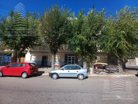 Diagonal Rivadavia al 488