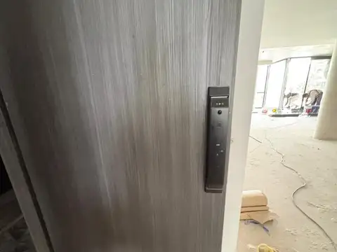 Oficina en Alquiler con 1 cochera