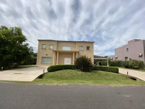 Casa en Venta de 5 dormitorios