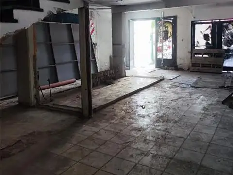 HIPOLITO YRIGOYEN  al 8100