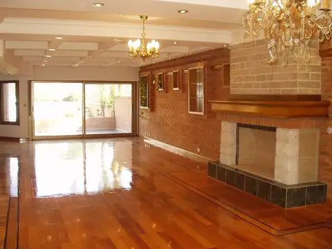 Casa en Alquiler en Martinez Vias / Libertador, USD 4.800