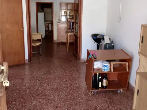 Maipú e/ Yapeyú y Urquiza