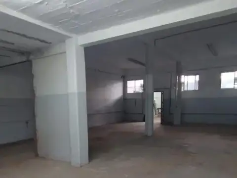 GALPON EN VENTA VILLA LUGANO 240 M2