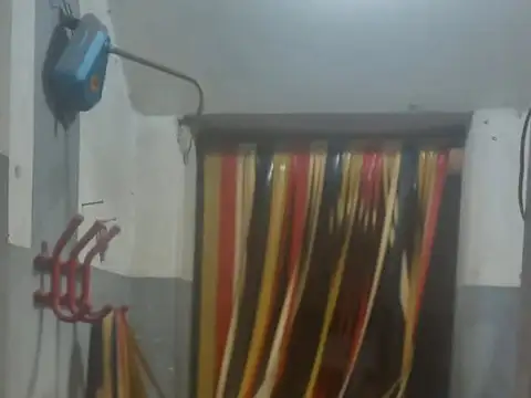 Galpon en Venta en Barracas, USD 160.000