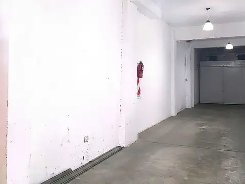 VENTA LOCAL/DEPOSITO-MATADEROS