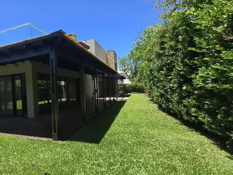 Casa en Venta en Santa Maria Del Tigre, USD 820.000
