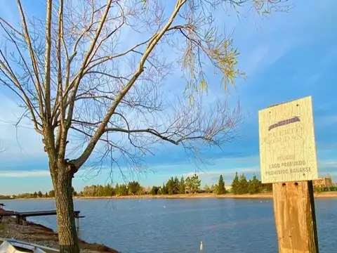 Terreno en Venta en Puerto Roldan, USD 148.000