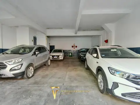 VENTA - COCHERA - PLANTA BAJA - BILLINGHURST - ALMAGRO