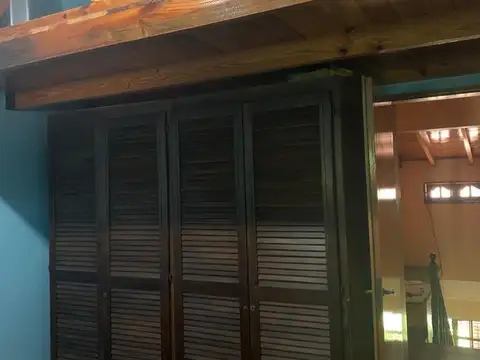 Casa en Venta con 4 cocheras