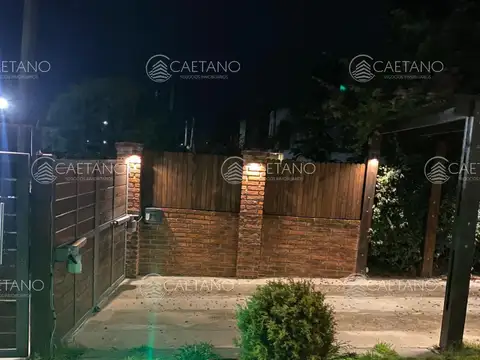 Vende casa de 3 dormitorios, en excelente estado, Pinares, Punta del Este