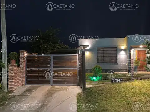 Casa 4 ambientes con 2 baños