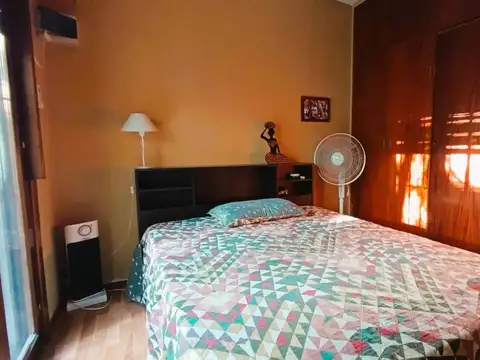 Depto Tipo Casa en Venta con 1 cocheras