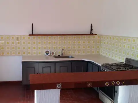 Depto Tipo Casa en Venta en Temperley, USD 54.000