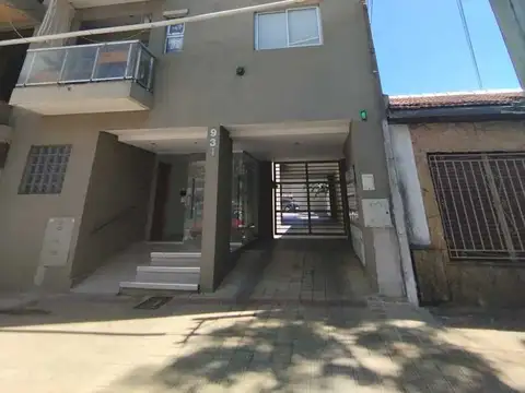 Avenida 38 900, Piso PB