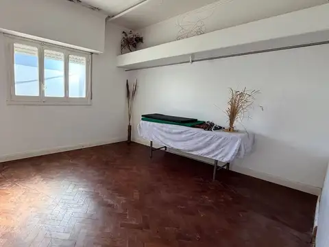 Casa con 5 ambientes en venta en la plata
