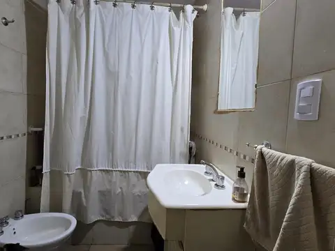 Depto Tipo Casa en Venta con 1 cocheras