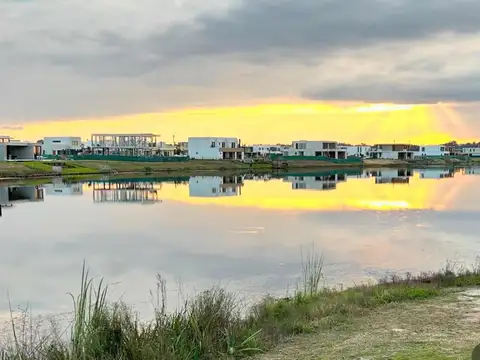 Terreno en Venta de 766,0 m2