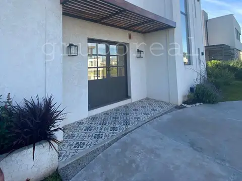 Casa en venta en Lagos De Canning
