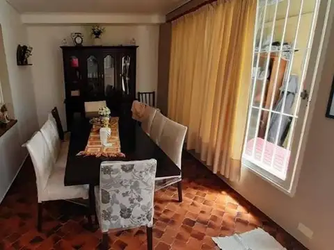 Excelente Casa America 4 amb. con fondo y pileta - AMA0151_LP545220_8