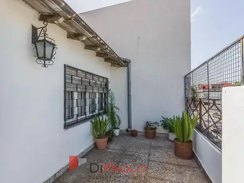 Depto Tipo Casa 4 ambientes con 2 baños
