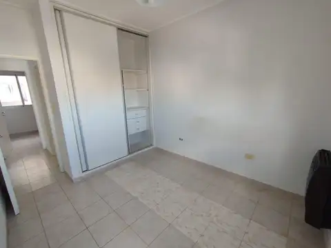 VENTA, Departamento, centro de Bahía Blanca. 2 dormitorios, bajas expensas.
