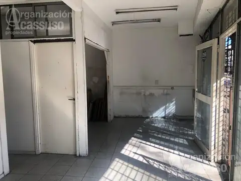 Local en Venta 35 años