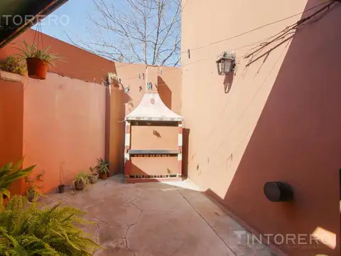 Casa de 3 Ambientes mas Patio y Garage