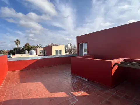 VENTA PH 3 AMB CON 4 HAB Y  TERRAZA BANFIELD