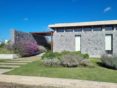 VENTA LOTE BARRIO RUMENCO JOVEN