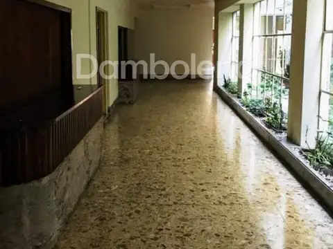 Avenida Rivadavia 2600