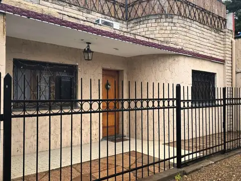 VENTA CASA 3 AMB + DEPTO 2 AMB V TESEI HURLINGHAM