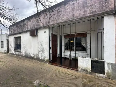 VENTA CASA  3 AMBIENTES MONTE GRANDE APTA CREDITO