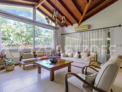 Casa en Venta en La Masia, USD 340.000
