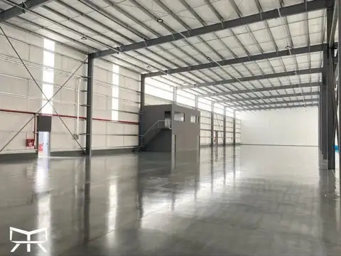 Depósito en Alquiler 857 m2 - EBAPI PARQUE INDUSTRIAL
