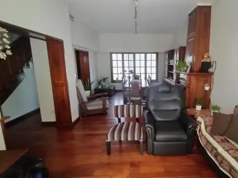 Avenida Lincoln 4200