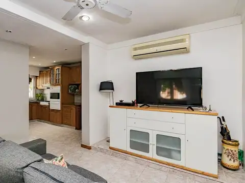 Depto Tipo Casa en Venta de 4 dormitorios