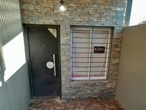 DEPARTAMENTO 3 AMB EN VILLA BALLESTER CON PATIO SEMICUBIERTO, CALIDAD PREMIUM