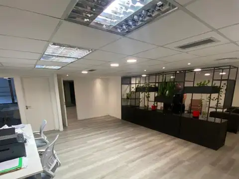 Oficina en Alquiler al Norte