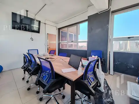 EXCELENTE OPORTUNIDAD DE INVERSION EN EL CORAZON DEL CENTRO COMERCIAL DE CASEROS, TRES DE FEBRERO