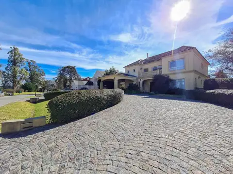 Casa en Venta de 5 dormitorios