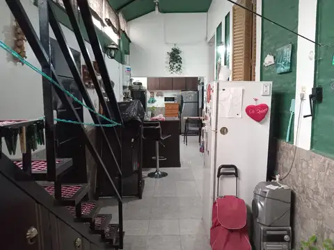 Depto Tipo Casa en Venta en Pompeya, USD 125.000