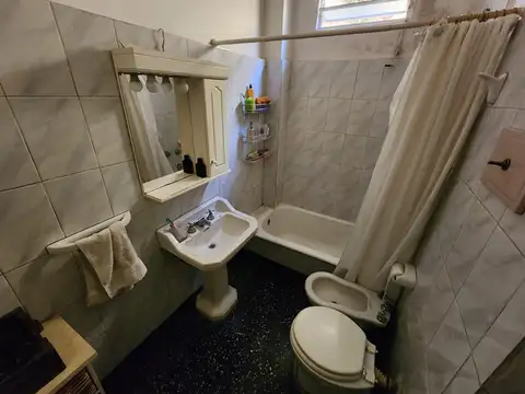 Depto Tipo Casa 3 ambientes con 1 baño