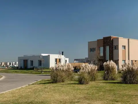 Lote en Venta en el Barrio Damasia al Sur Ezeiza