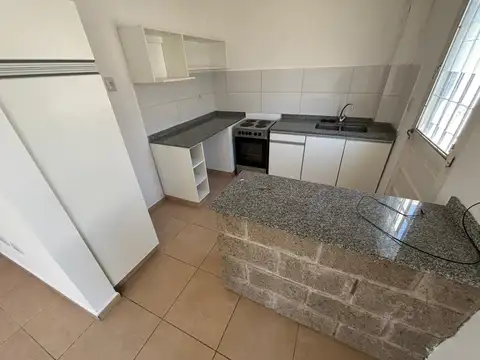 Casa en Barrio Las Palmas, en complejo Cerrado, 2 dormitorios