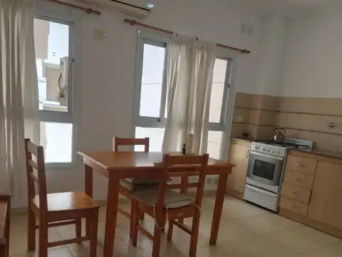 Departamento en Alquiler en Moron Sur, $ 430.000