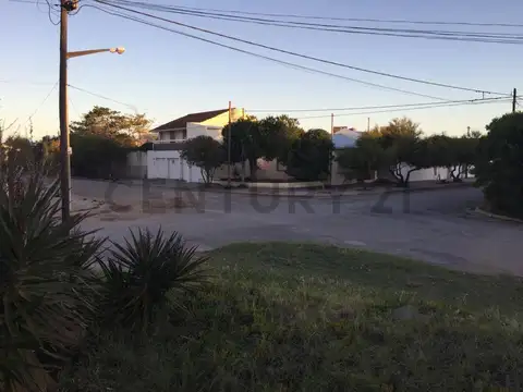 34 esquina 13 1200, Piso 0