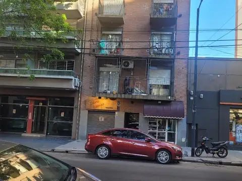 2 Ambientes Frente Balcón 38 m2