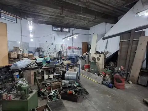 Galpon en Venta en Quilmes Oeste, USD 180.000